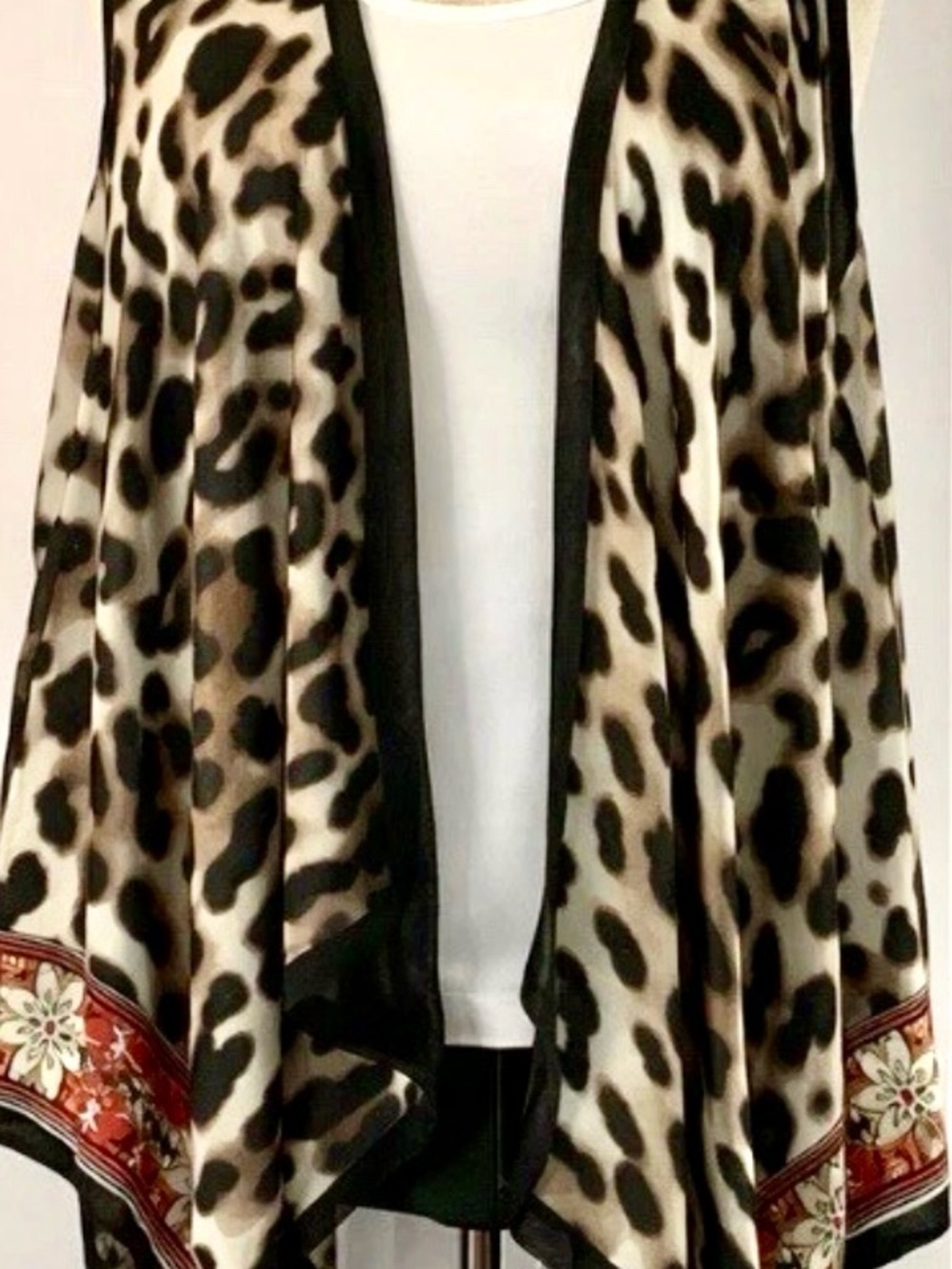Life Style Woman Leopard Print Kimono Wrap 1X Boho High Low Layering Piece